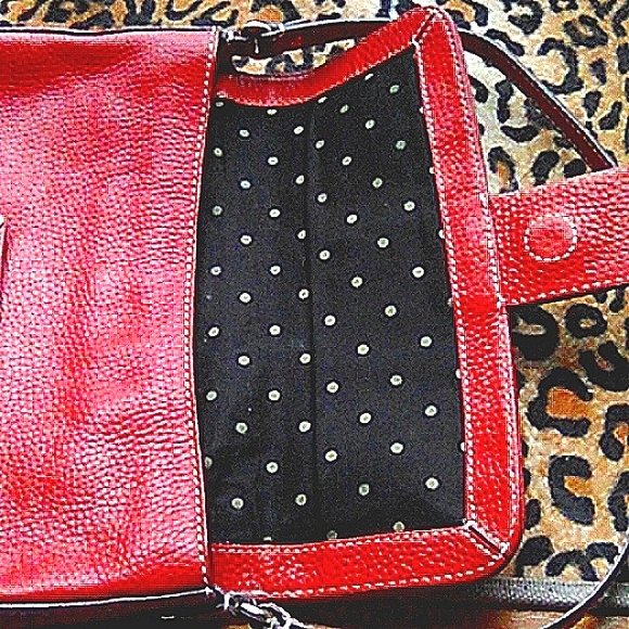 Authentic KATE SPADE RED PURSE final reduction - Picture 2 of 7